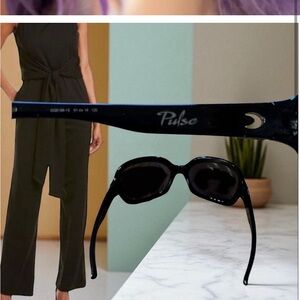 Oakley Pulse Black Women's Sunglasses polarized